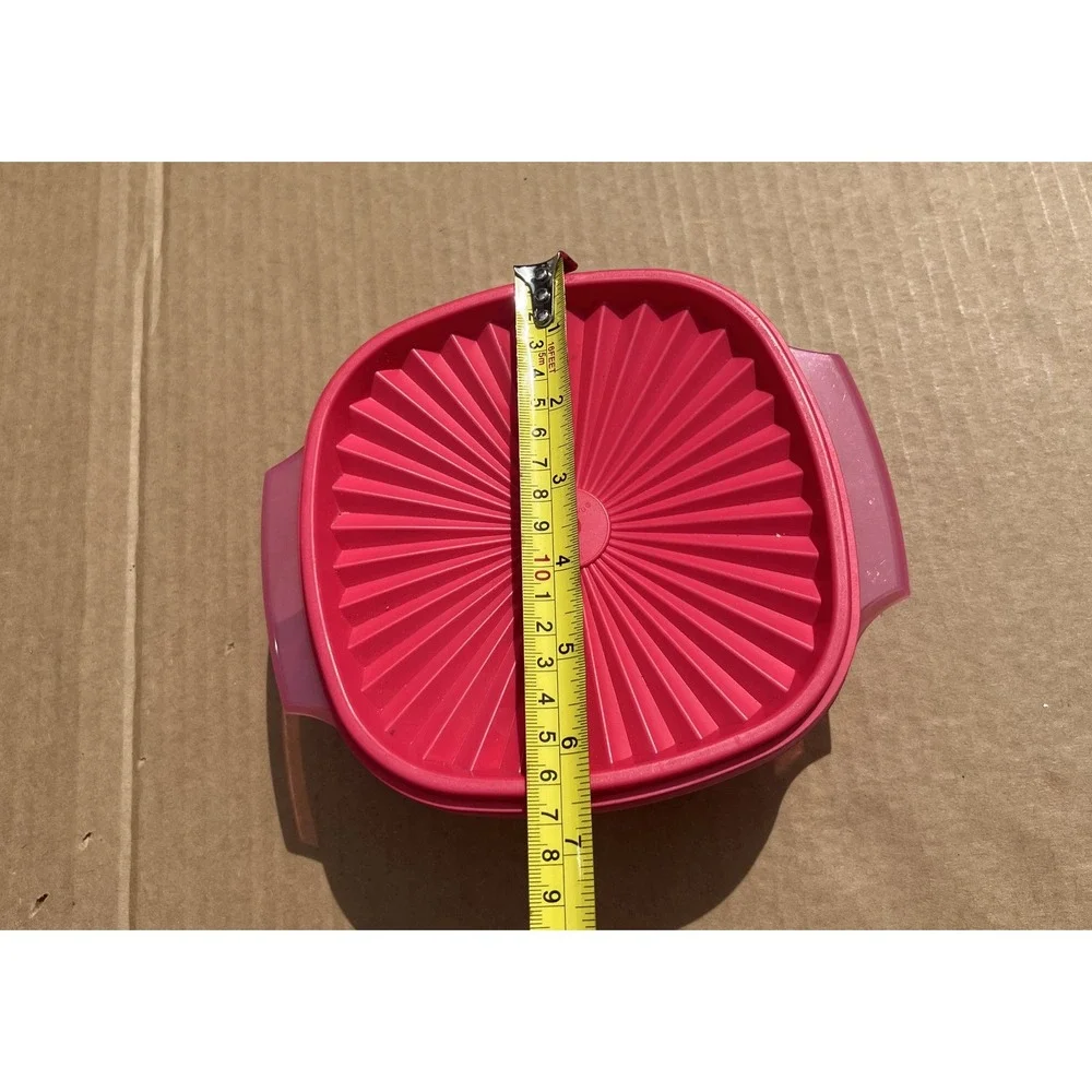 Tupperware Square-ish Pink Food Storage Container with Lid -‎ Vintage Kitchen